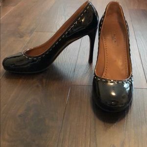 Alaia black pumps